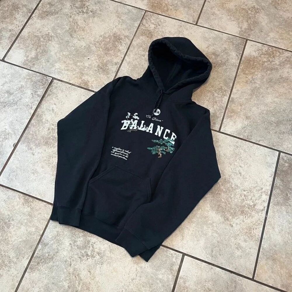 PacSun Balance To Bloom Bonsai Tree Graphic Pullover Hoodie Black Size S